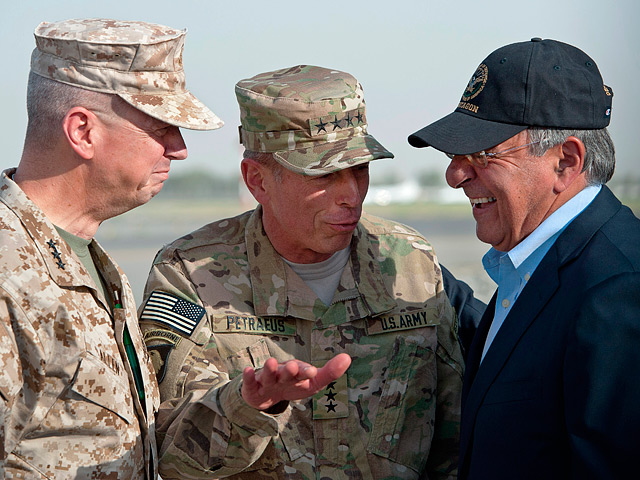 Леон Панетта в субботу прибыл с необъявленным визитом в Афганистан. Это первый его визит в качестве главы Пентагона, который Панетта возглавил 1 июля