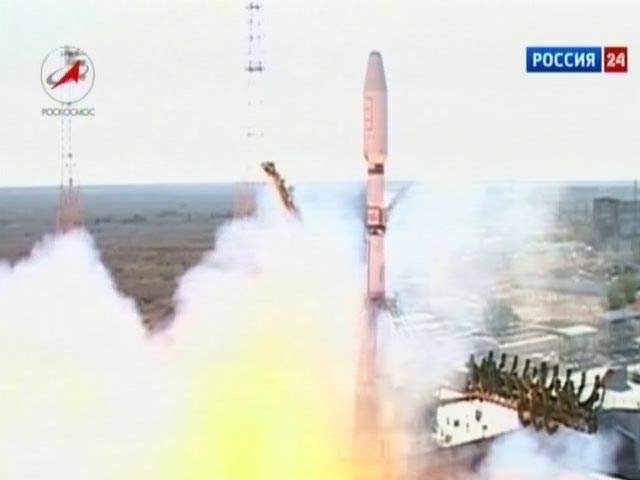 С Байконура после двукратного переноса состоялся старт российской ракеты "Союз" с шестью спутниками США