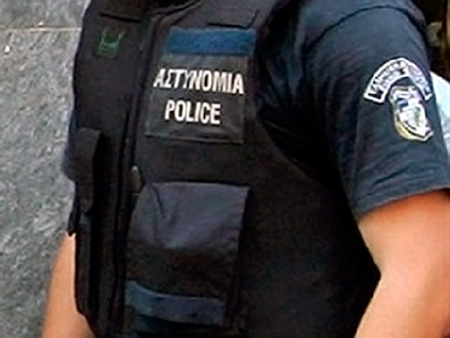 Греческая полиция задержала водителя такси, которого подозревают в убийстве британского туриста