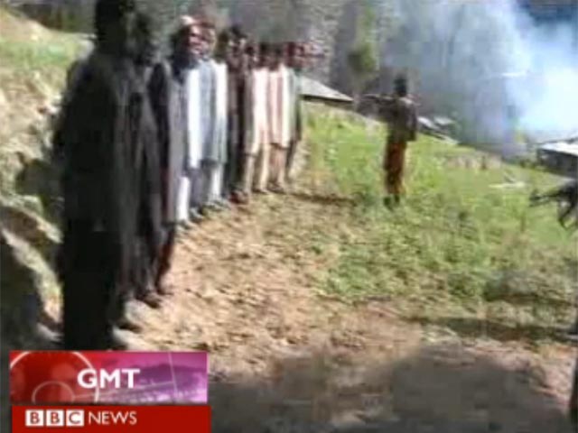 "Талибан" выложил в Сеть видео расстрела пакистанских полицейских