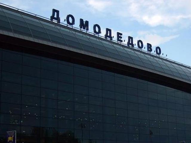 Аэропорт "Домодедово" не ведет ни с кем переговоров о продаже своих акций и не готовит IPO