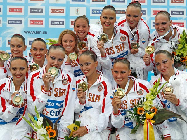 Российские синхронистки выиграли групповые соревнования в технической программе на продолжающемся в эти дни в Шанхае чемпионате мира по водным видам спорта