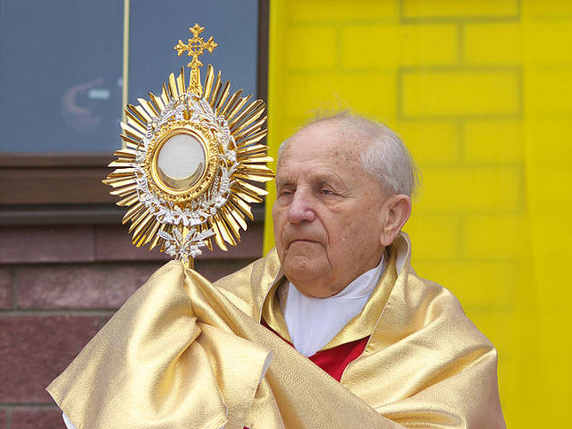 Кардинал Казимир Свентек скончался 21 июля около 9:00 в возрасте 96 лет в больнице города Пинска