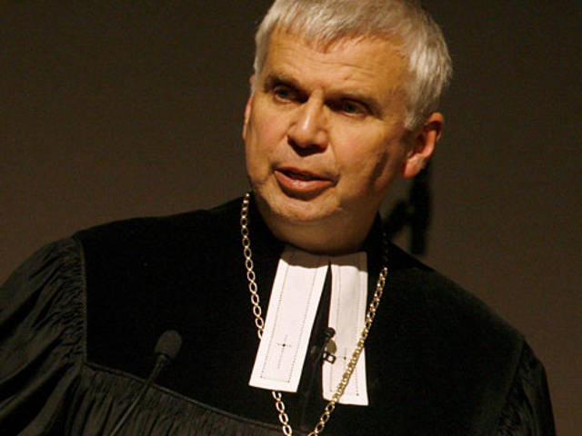 Баварский евангелический епископ Иоханнес Фридрих выразил надежду, что Бенедикт XVI даст "критическую и конструктивную оценку трудов Мартина Лютера"