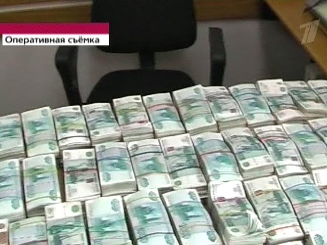 Средний размер взятки в России превысил 10 тысяч долларов 
