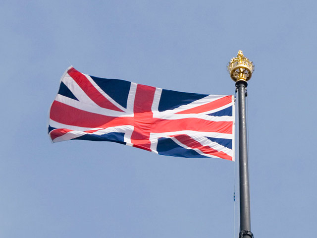 Власти Великобритании приняли решение выслать из страны всех сотрудников посольства Ливии