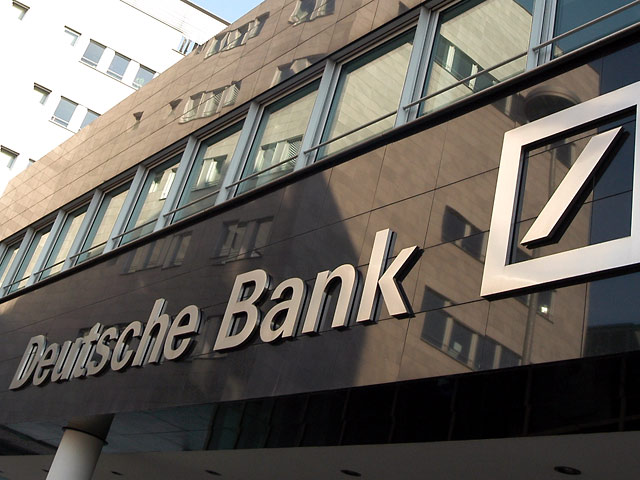 Deutsche Bank продал 90% госдолгов Италии