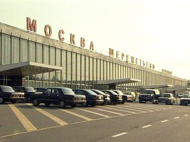 За сбыт наркотиков в особо крупных размерах задержаны сотрудники полиции аэропорта "Шереметьево"