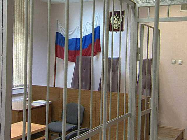 В Москве идет судебный процесс над сотрудником Минтранса, которого обвинили в сексуальном надругательстве над собственной семилетней дочерью. 