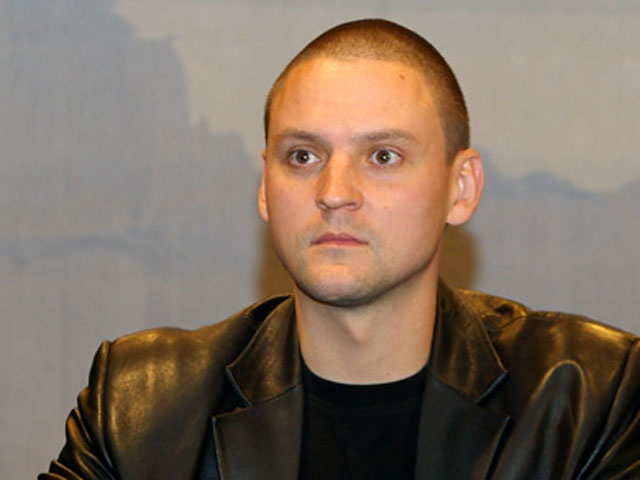 Оппозиционер Удальцов получил 15 суток ареста за акцию на Триумфальной площади и объявил голодовку