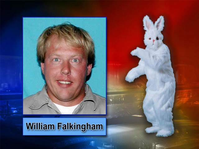 Детей в американском городке Айдахо-Фолс пугает странный мужчина, который любит надевать маскарадные костюмы, в частности, костюм кролика