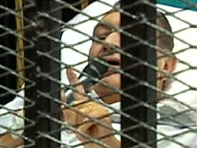 Западная пресса бурно комментирует начавшийся накануне в Египте суд над бывшим президентом Хосни Мубараком, свергнутым в результате народных волнений