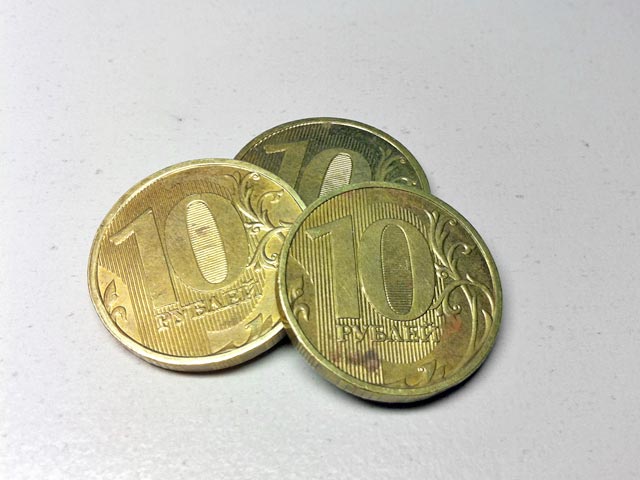 В Северной Осетии в розничной торговле ощущается острая нехватка 10-рублевых монет из-за того, что они оседают в копилках граждан