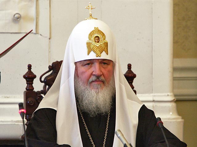 Общественную деятельность патриарха Кирилла высоко оценили чуть больше половины россиян