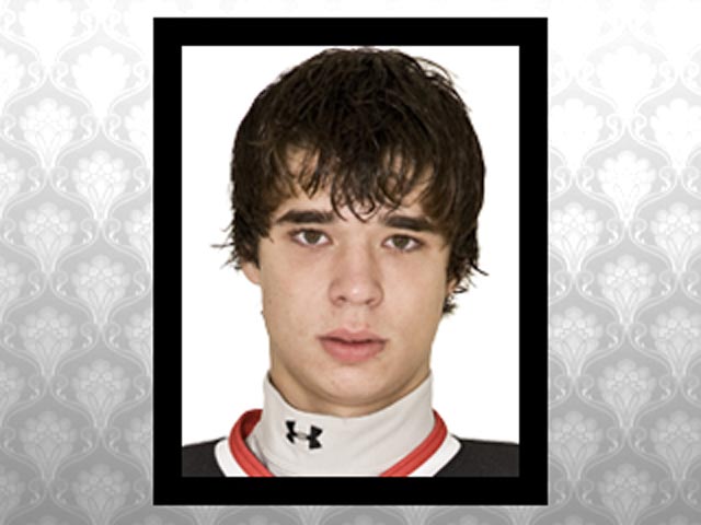 Нападающий молодежного состава омского хоккейного клуба "Авангард" 18-летний Владлен Кулиш погиб в пятницу утром в автокатастрофе, сообщает "Интерфакс" со ссылкой на региональное управление ГИБДД