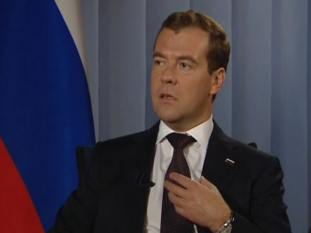 Президент Дмитрий Медведев предупредил сирийского лидера Башара Асада, что российские оценки происходящего в Сирии корректируются в зависимости от развития ситуации