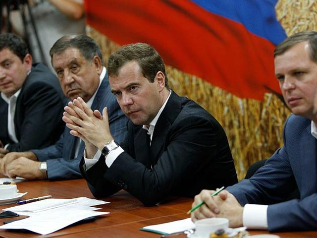 Президент Дмитрий Медведев в третью годовщину начала войны в Грузии совершает рабочую поездку по Краснодарскому краю