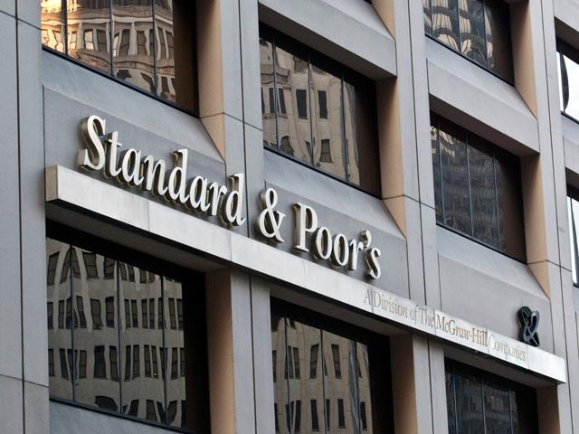 Международное рейтинговое агентство Standard & Poor's, понизившее долгосрочный кредитный рейтинг США, недовольно предложением властей Соединенных Штатов раскрывать впредь информацию об ошибках при расчетах рейтингов
