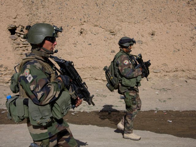 Французский военнослужащий погиб в результате перестрелки в афганской провинции Каписа