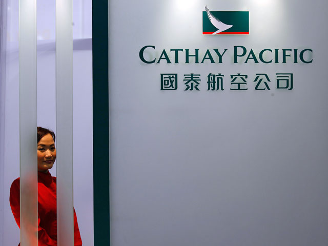 Гонконгская авиакомпания Cathay Pacific откладывает на неопределенный срок проведение глобальной маркетинговой кампании после того, как в прессе появились откровенные фотографии некоторых членов экипажа