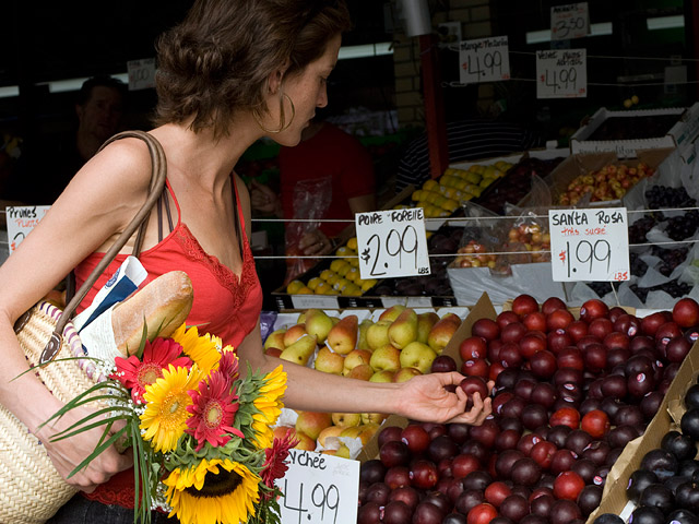 Цены на продовольствие в мире выросли на 33% по сравнению с июлем 2010 года и приблизились к пиковому уровню 2008 года
