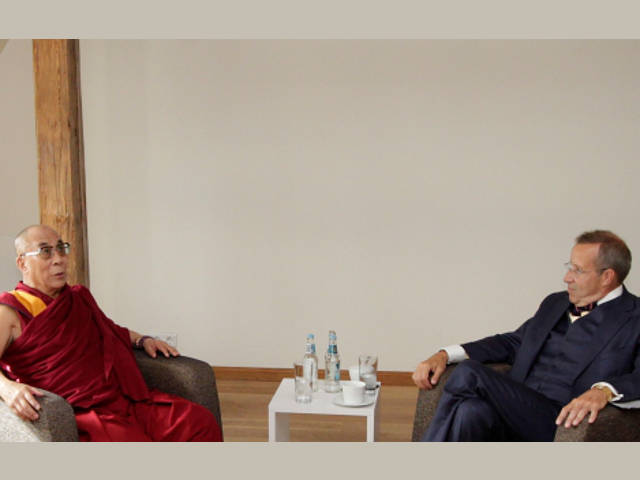 Неофициальная встреча Т.Х. Ильвеса и духовного лидера буддистов Тибета прошла в Центре оборонных исследований