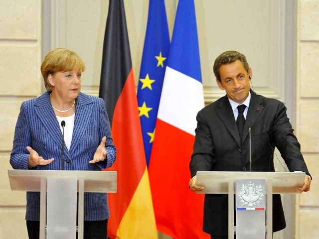"Мы не можем решить проблемы одним махом, - сказала журналистам канцлер Германии Меркель после встречи с Саркози. - То, что мы предлагаем, позволит нам возвращать уверенность шаг за шагом"