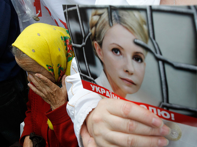 На Украине разгорелся скандал вокруг переименования одной из улиц города Луцка в честь находящейся под следствием экс-премьера страны Юлии Тимошенко
