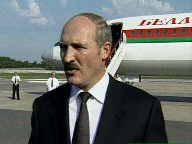 Президент Белоруссии Александр Лукашенко после завершения официального визита в Катар направился в Сочи, где в течение ближайших нескольких дней будет находиться на отдыхе
