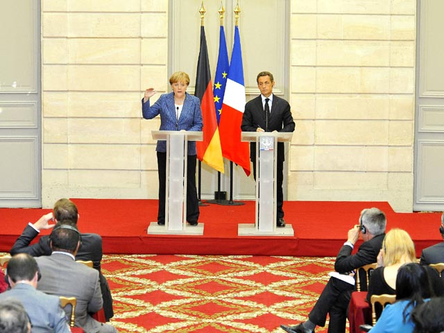 Последней по времени попыткой отыскать пути решения принимающих все более угрожающий характер долговых проблем - на этот раз в Европе - стала вторничная встреча президента Франции Николя Саркози и канцлера Германии Ангелы Меркель