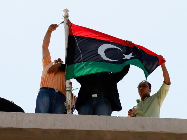 Ливийские повстанцы объявили о захвате важного города Марса-эль-Брега