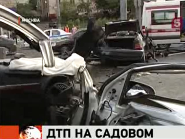 Актер Никита Емшанов, который был за рулем Mercedes, разбившегося в ДТП на Садовом кольце в Москве 17 августа, был трезв