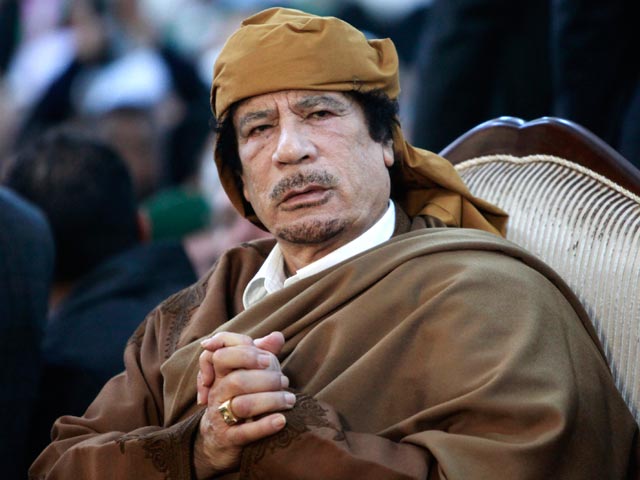 Накануне вечером Каддафи в эфире гостелевидения заявил, что останется в Триполи до конца, и призвал сторонников освободить столицу от наступающих повстанцев