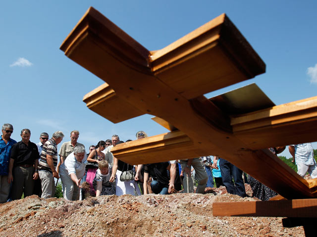 Похороны погибших на теплоходе "Булгария", июль 2011 года