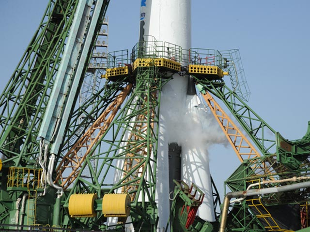 С космодрома "Байконур" в расчетное время осуществлен запуск ракеты-носителя (РН) "Союз-У" с автоматическим космическим транспортным грузовым кораблем "Прогресс М-12М"