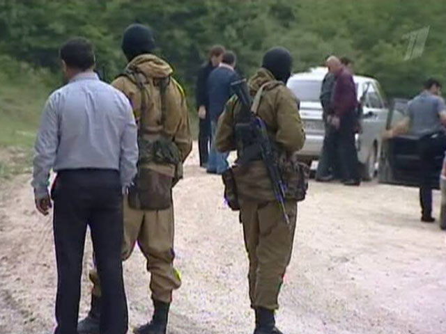В Дагестане в перестрелке с бандитами ранены двое военных, одного случайно сочли погибшим