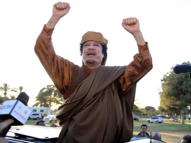 Муаммар Каддафи, возможно, бежал из Ливии в Алжир