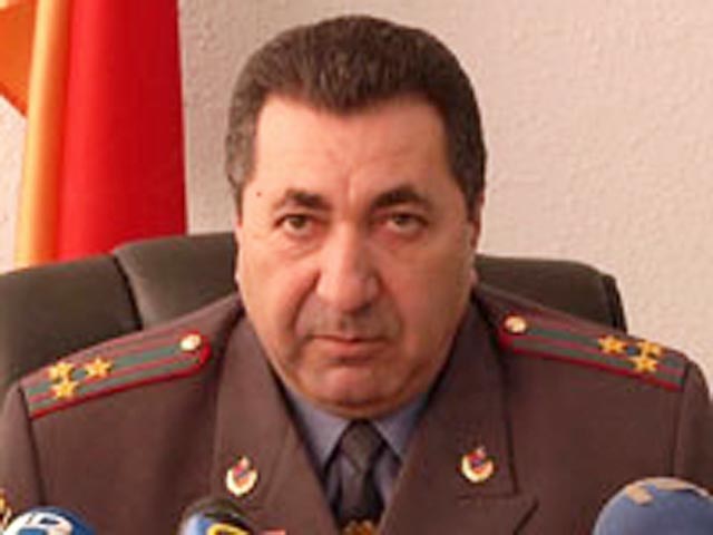 Глава Дорожной полиции Армении похитил большую часть бензина, выделенного ведомству