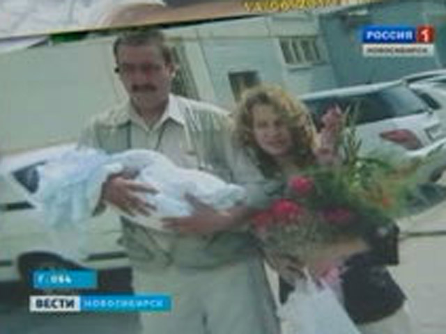 По ее данным, сразу три члена семьи Яковлевых загадочным образом умерли в подвале дома &#8470;10 по улице Заводская 12 июня