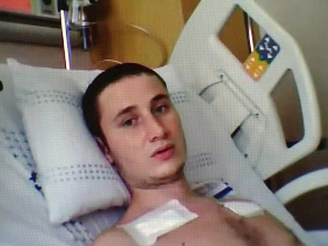 Пострадавший от нападения акулы в Приморье 25-летний Денис Удовенко - хищница откусила ему руки и разодрала острыми зубами ноги - дал по Skype первое после инцидента интервью "Вестям", в котором вспомнил все подробности случившегося