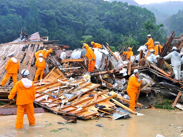 Тайфун "Талас" унес жизни семи японцев, 30 пропали без вести