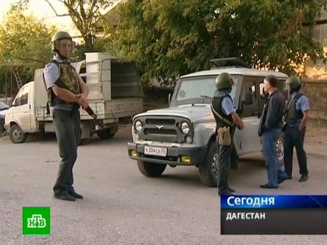 В Дагестане в ходе спецоперации в воскресенье уничтожен главарь так называемой хасавюртовской диверсионно-террористической группы Ибрагим Мухучиев, известный под кличкой "Абу Умар"