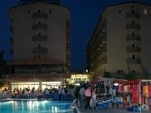 В Турции вновь произошла трагедия, связанная с российскими туристами: в бассейне пятизвездочного отеля Concordia Celes в Аланье утонул пятилетний россиянин Тимур Галямов
