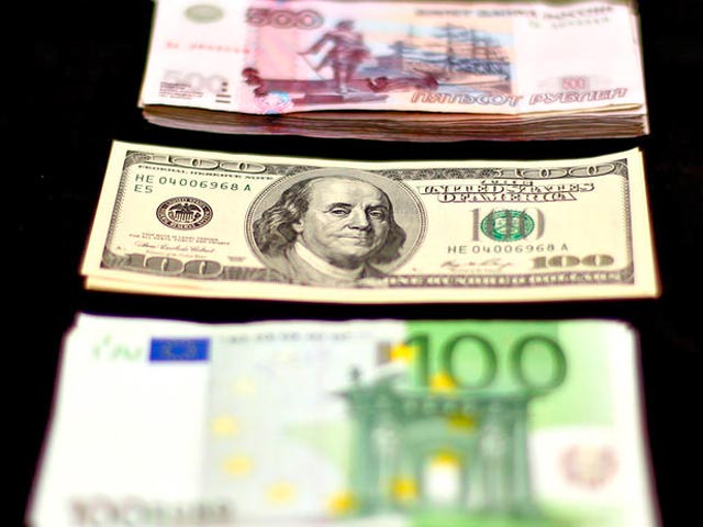 Доллар вырос на 14 копеек, евро прибавил сразу 51