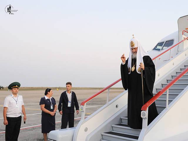 Патриарх Кирилл прибыл накануне в Луганск
