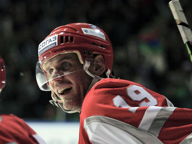 Ветеран отечественного хоккея Алексей Яшин может в скором времени пополнить ряды чеховского "Витязя"