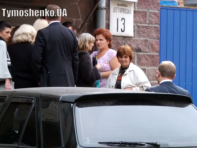 Комиссия минздрава Украины посетила содержащуюся в Лукьяновском СИЗО Киева бывшую главу правительства страны Юлию Тимошенко и осмотрела подсудимую