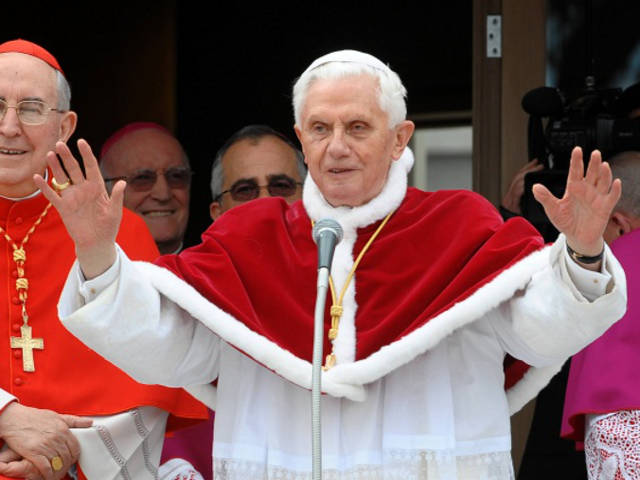Папа Римский Бенедикт XVI высказался против модернизации Католической церкви