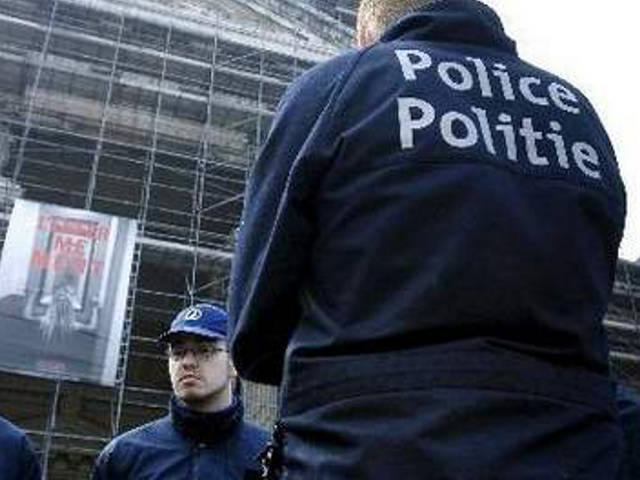В Брюсселе избит полицейский, требовавший у мусульманки снять паранджу