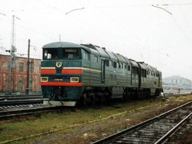 В Борском районе Нижегородской области на станции "Линда" тепловоз сбил группу людей, переходивших железнодорожные пути, погибли пять человек